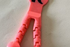 Jeton de caddie personnalisé avec pieds articulés - NuRRe3D Amiens